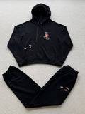Derschutze American-style hooded sweatshirt and loose-fitting sweatpants, unisex casual sportswear set with embroidered bear and koi fish.