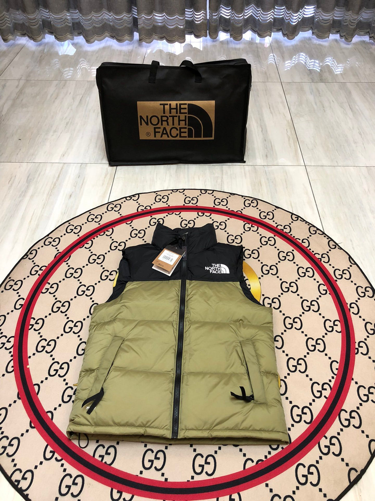 The North Face Men's Olive Green Down Vest – 1996 Retro Nuptse Sleeveless Puffer Jacket