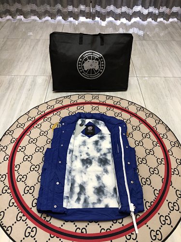 Canada Goose Men's Royal Blue Down Vest – Freestyle Crew Sleeveless Puffer Jacket