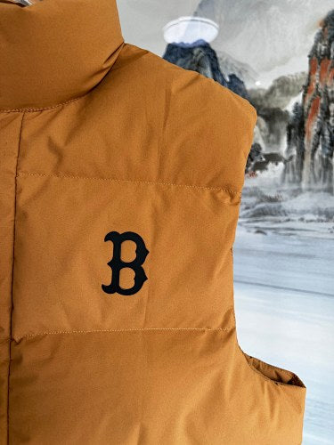 MLB Men's Caramel Down Vest – Boston Red Sox Embroidered Sleeveless Puffer Jacket