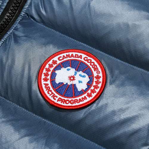 Canada Goose Men's Navy Down Vest – Lightweight Insulated Sleeveless Jacket