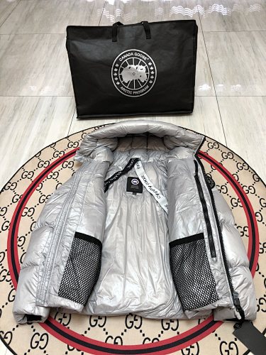 Canada Goose Men's Boulder Grey Chilton Puffer Jacket – High-Gloss Down Jacket
