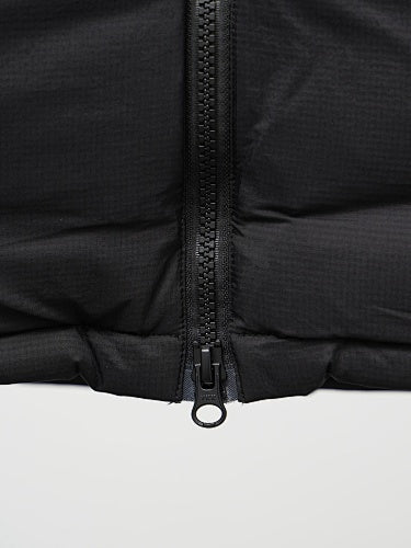 Canada Goose Men's Black Lightweight Down Jacket – Arctic Program Packable Puffer