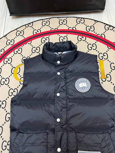Canada Goose Men's Black Down Vest – Freestyle Crew Sleeveless Puffer Jacket
