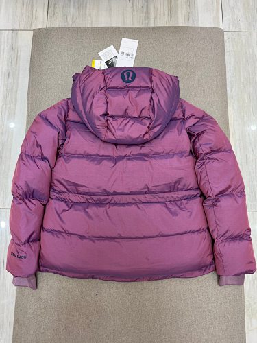 Lululemon Women's Berry Purple Hooded Down Jacket – Tonal Logo Snap-Front Puffer