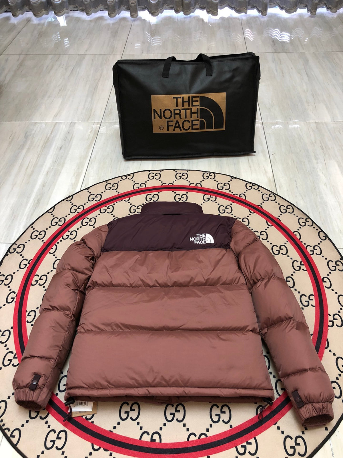 The North Face Men's Mocha Brown 700-Fill Nuptse Down Jacket – Contrast Dark Maroon Collar Classic Wide-Baffle Puffer