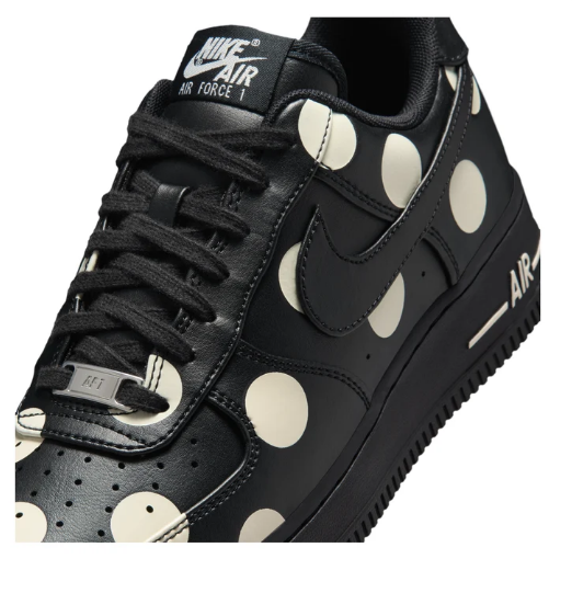 Nike Women's Air Force 1 '07 'Black / Sail' – IR8647-001