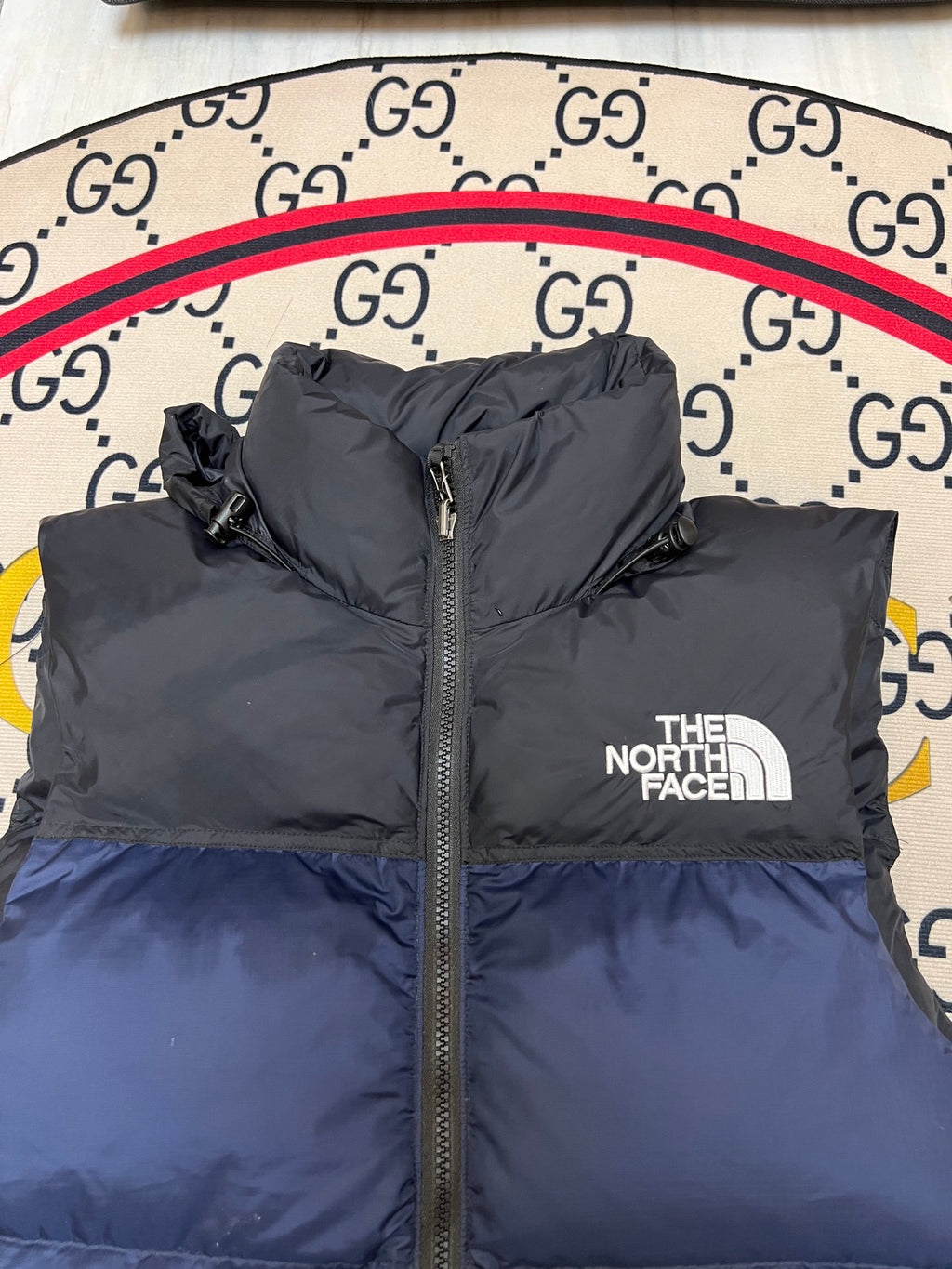 The North Face Men's Navy Blue Down Vest – 1996 Retro Nuptse Sleeveless Puffer Jacket
