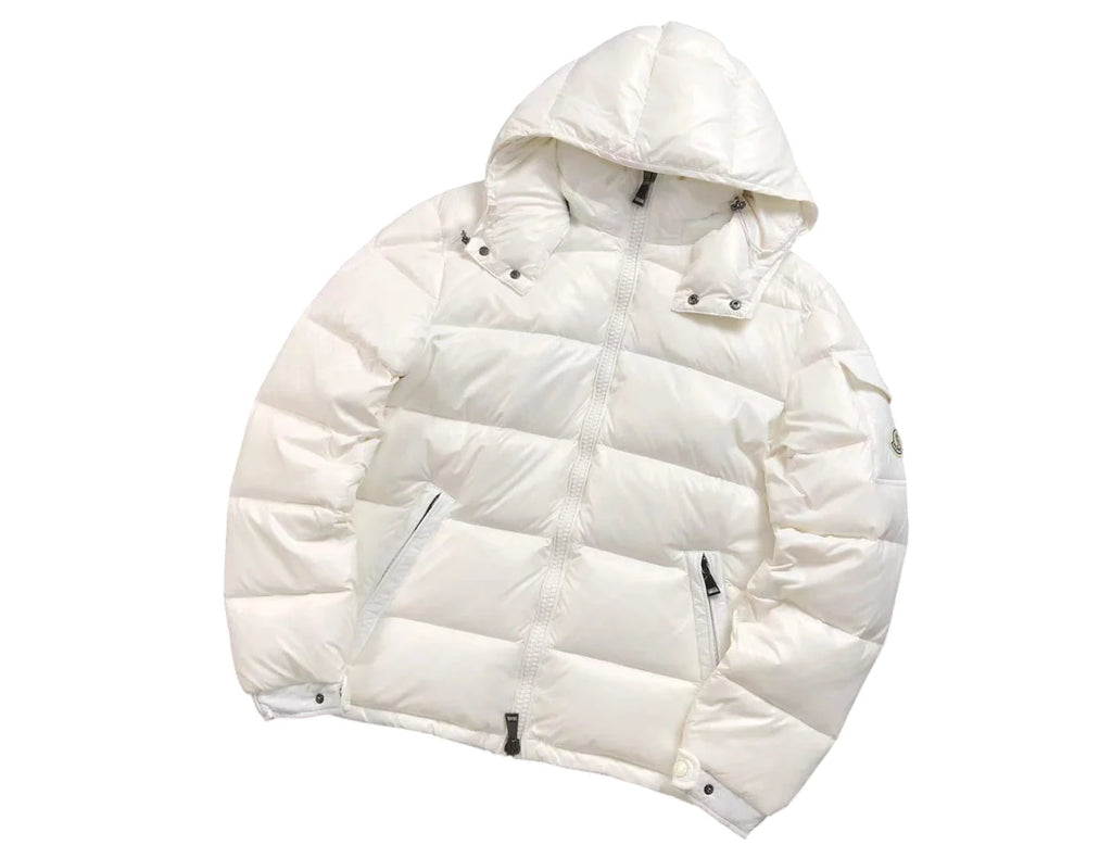 Moncler Ivory White Hooded Puffer Jacket – Quilted Design & Zip Pockets