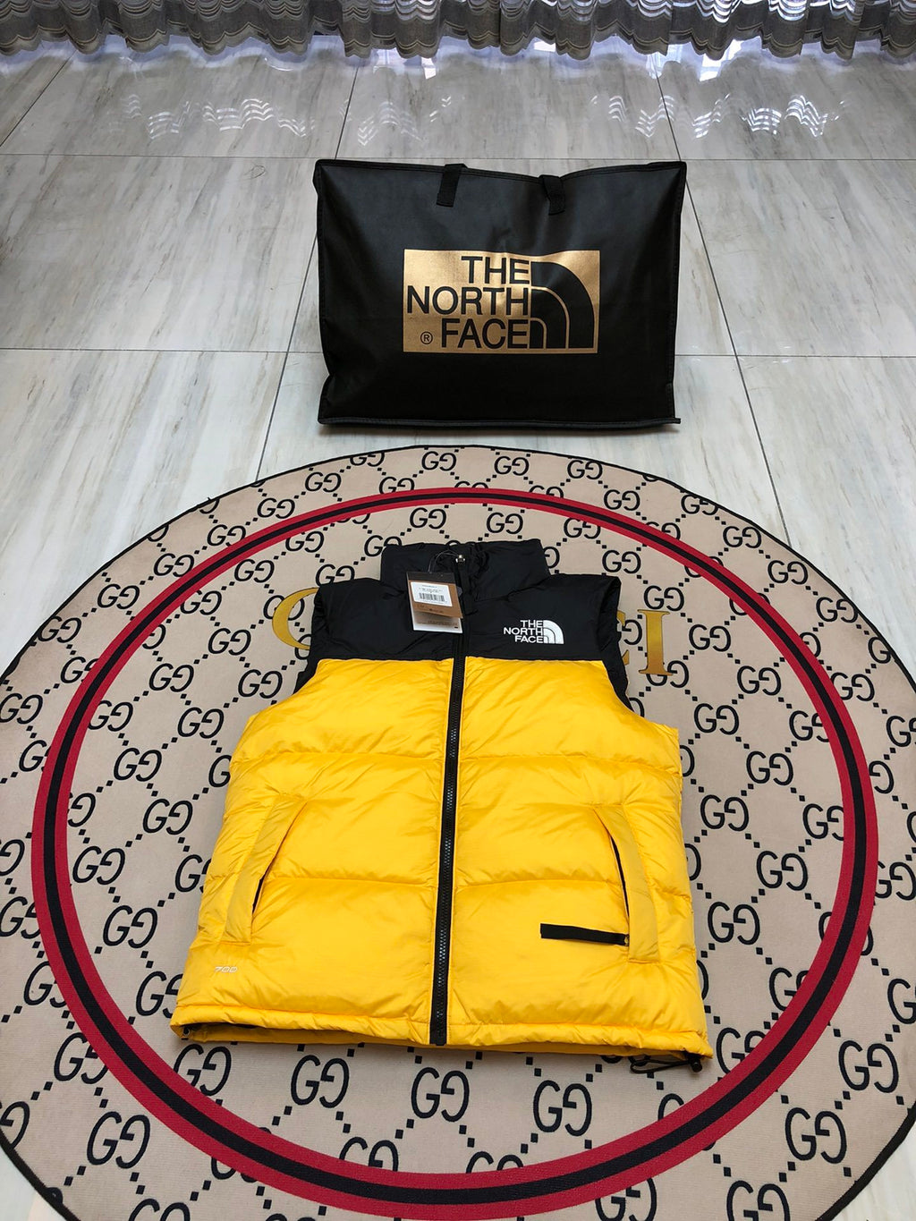 The North Face Men's Yellow Down Vest – 1996 Retro Nuptse Sleeveless Puffer Jacket