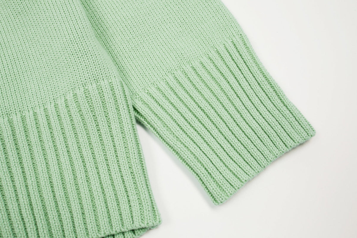 HEART SWEATER MINT (UNISEX)