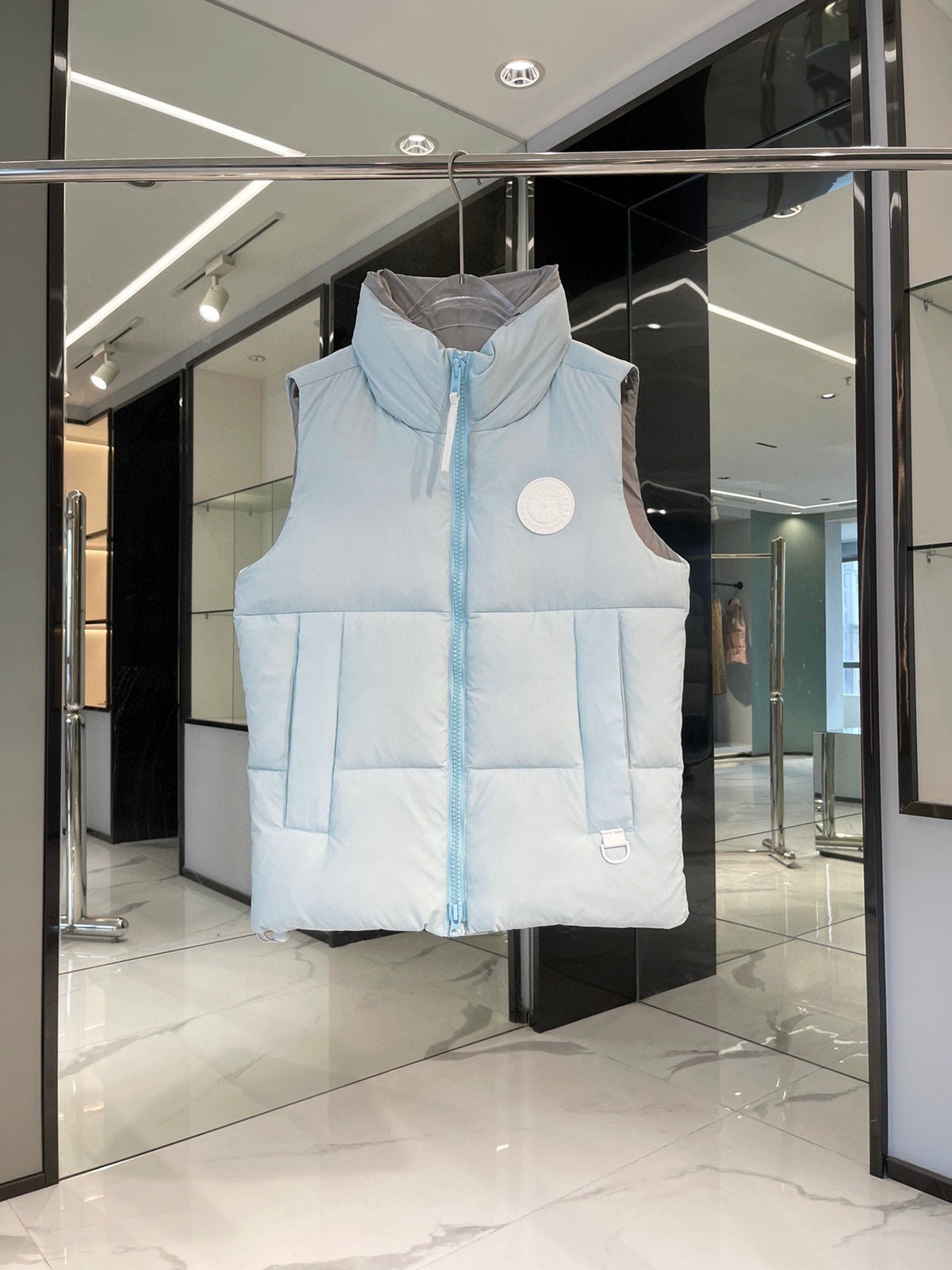 Canada Goose Women's Ice Blue Down Vest – Freestyle Sleeveless Puffer Jacket