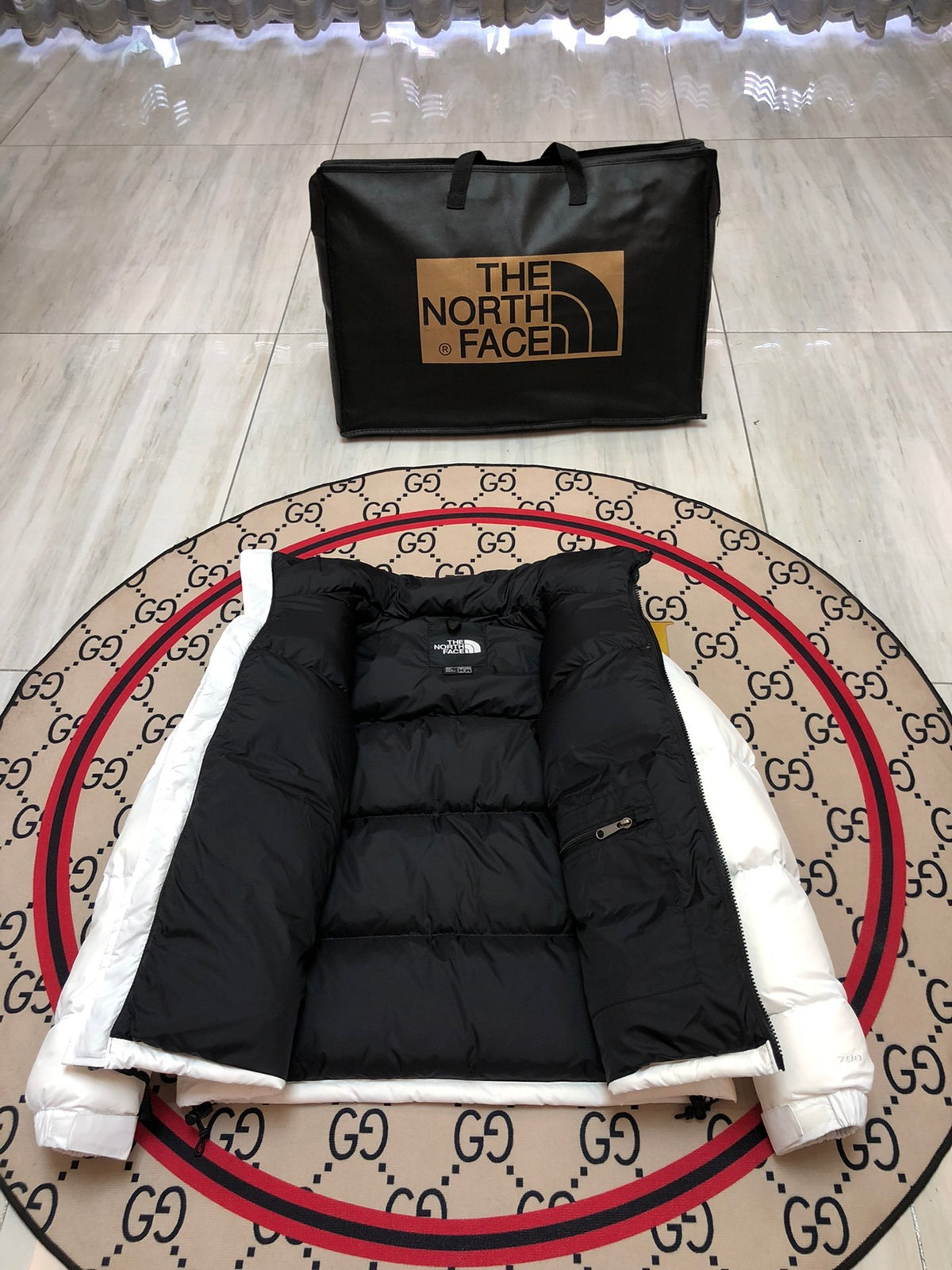 The North Face Men's White 700-Fill Nuptse Down Jacket – Contrast Black Collar Classic Wide-Baffle Puffer