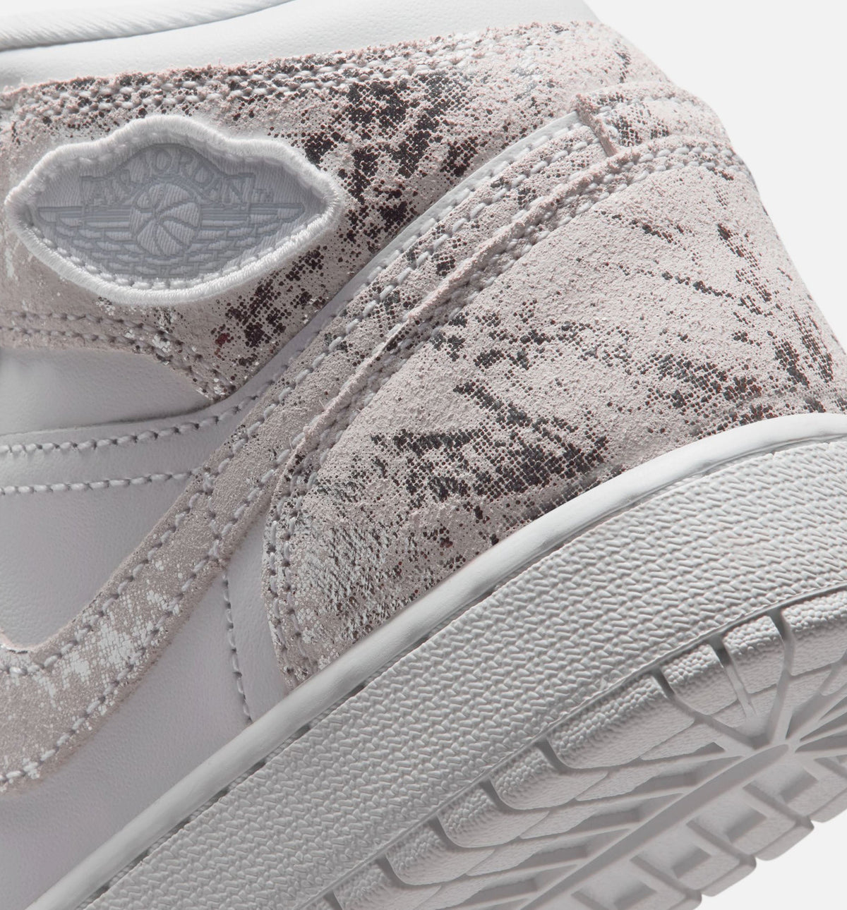 Air Jordan 1 Mid SE Grade School – White/Field Silver