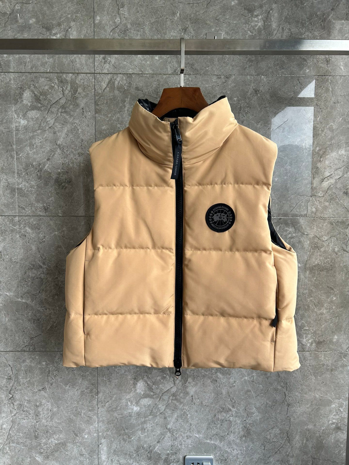 Canada Goose Women's Butter Yellow Down Vest – Freestyle Sleeveless Puffer Jacket