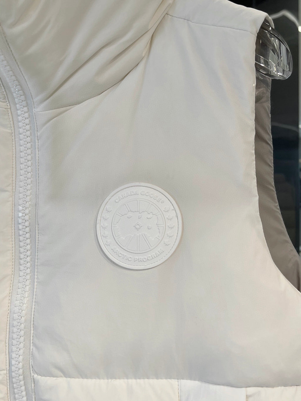 Canada Goose Women's White Down Vest – Freestyle Sleeveless Puffer Jacket