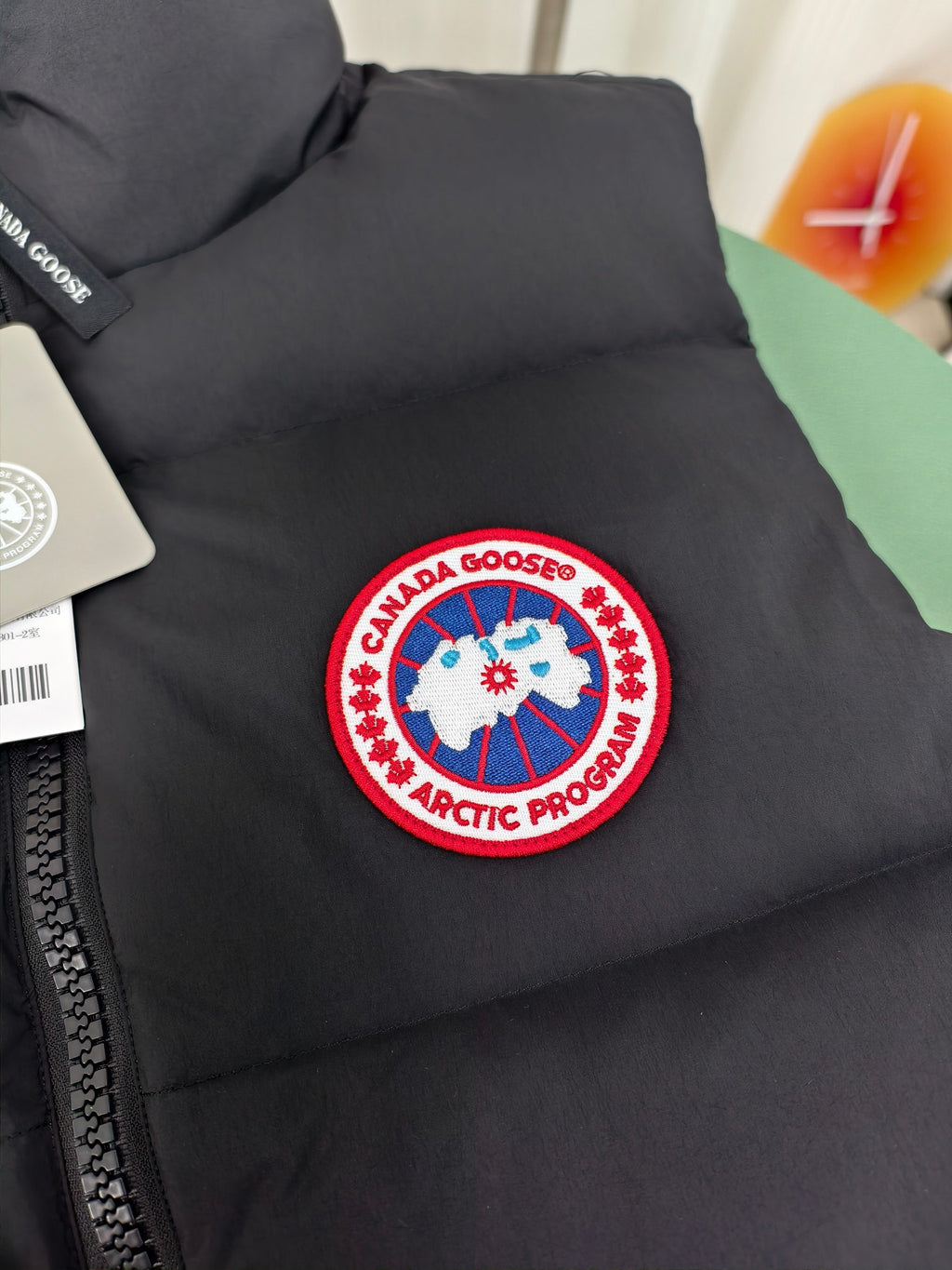 Canada Goose Men's Black Down Vest – Lightweight Insulated Sleeveless Jacket
