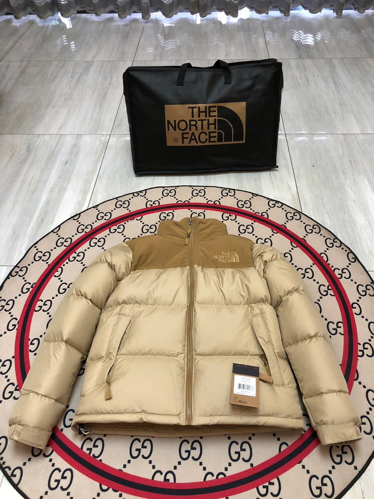The North Face Men's Khaki Tan 700-Fill Nuptse Down Jacket – Contrast Desert Brown Collar Classic Wide-Baffle Puffer