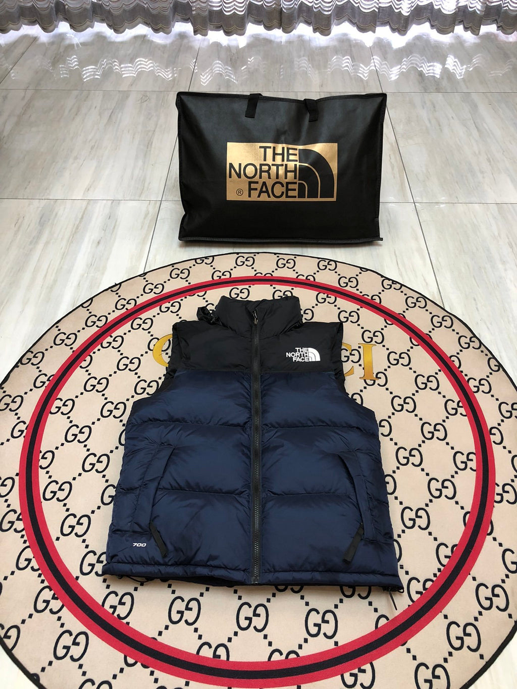 The North Face Men's Navy Blue Down Vest – 1996 Retro Nuptse Sleeveless Puffer Jacket