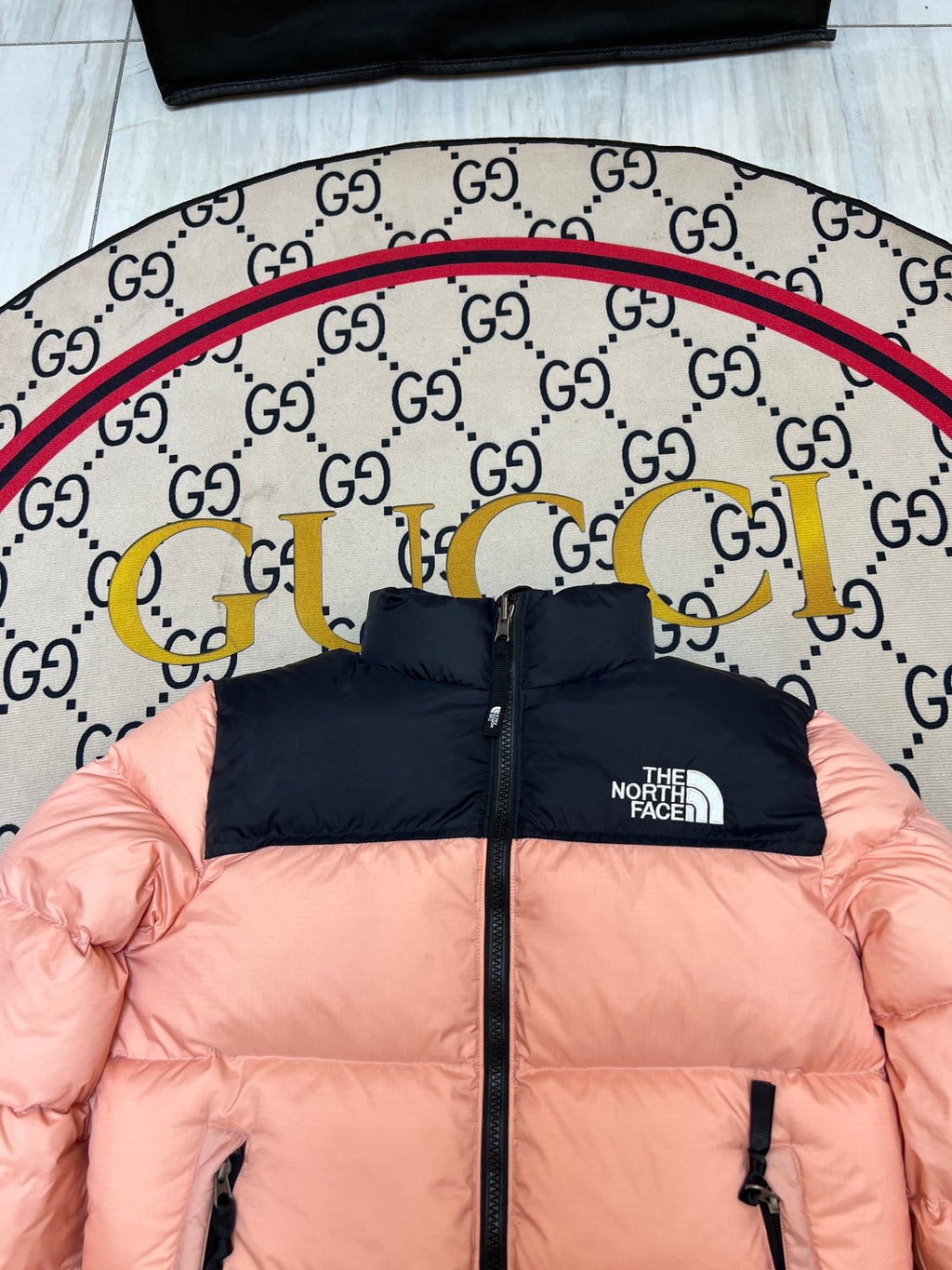 The North Face Men's Peach Pink 700-Fill Nuptse Down Jacket – Contrast Black Collar Classic Wide-Baffle Puffer
