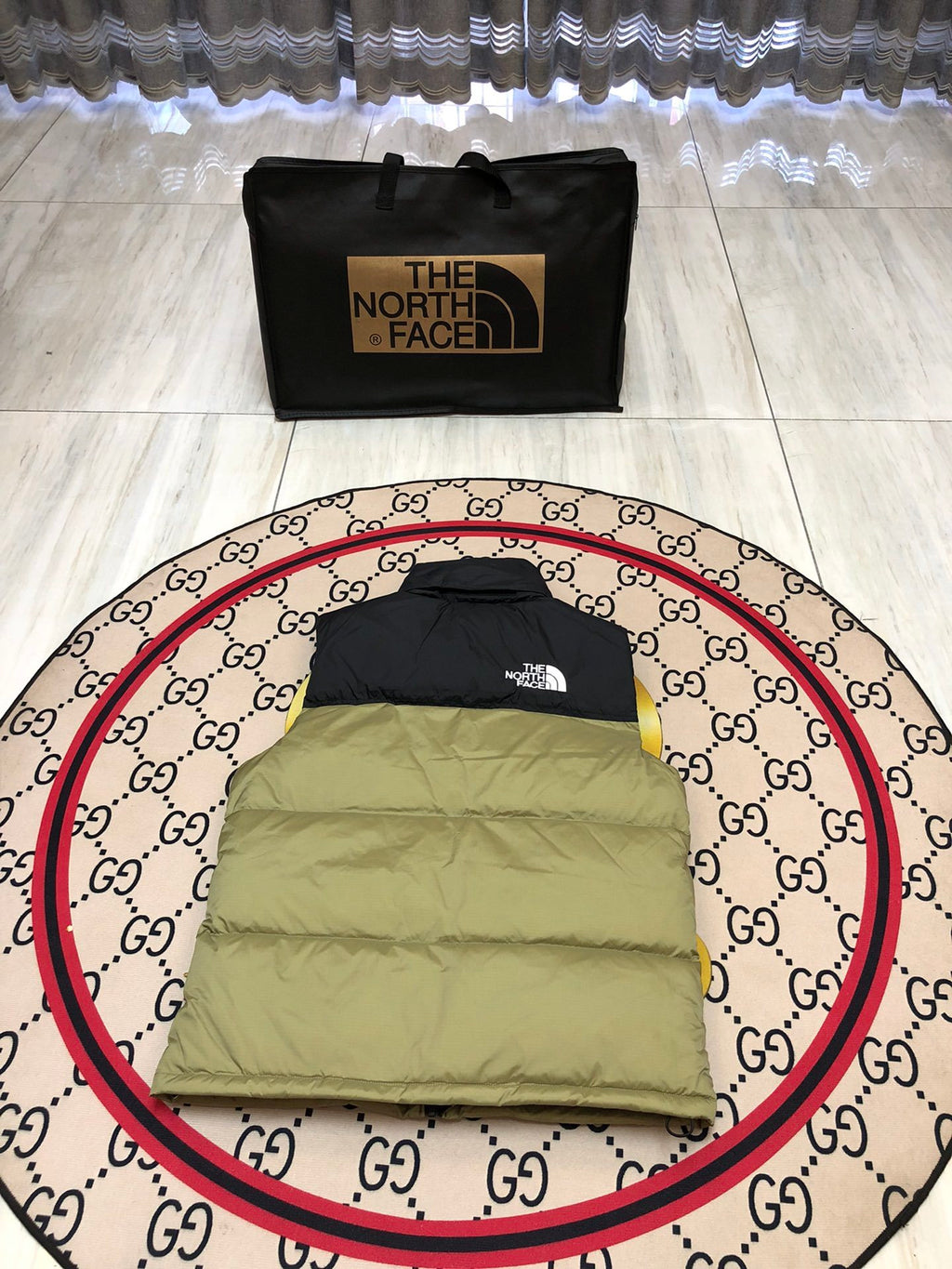 The North Face Men's Olive Green Down Vest – 1996 Retro Nuptse Sleeveless Puffer Jacket