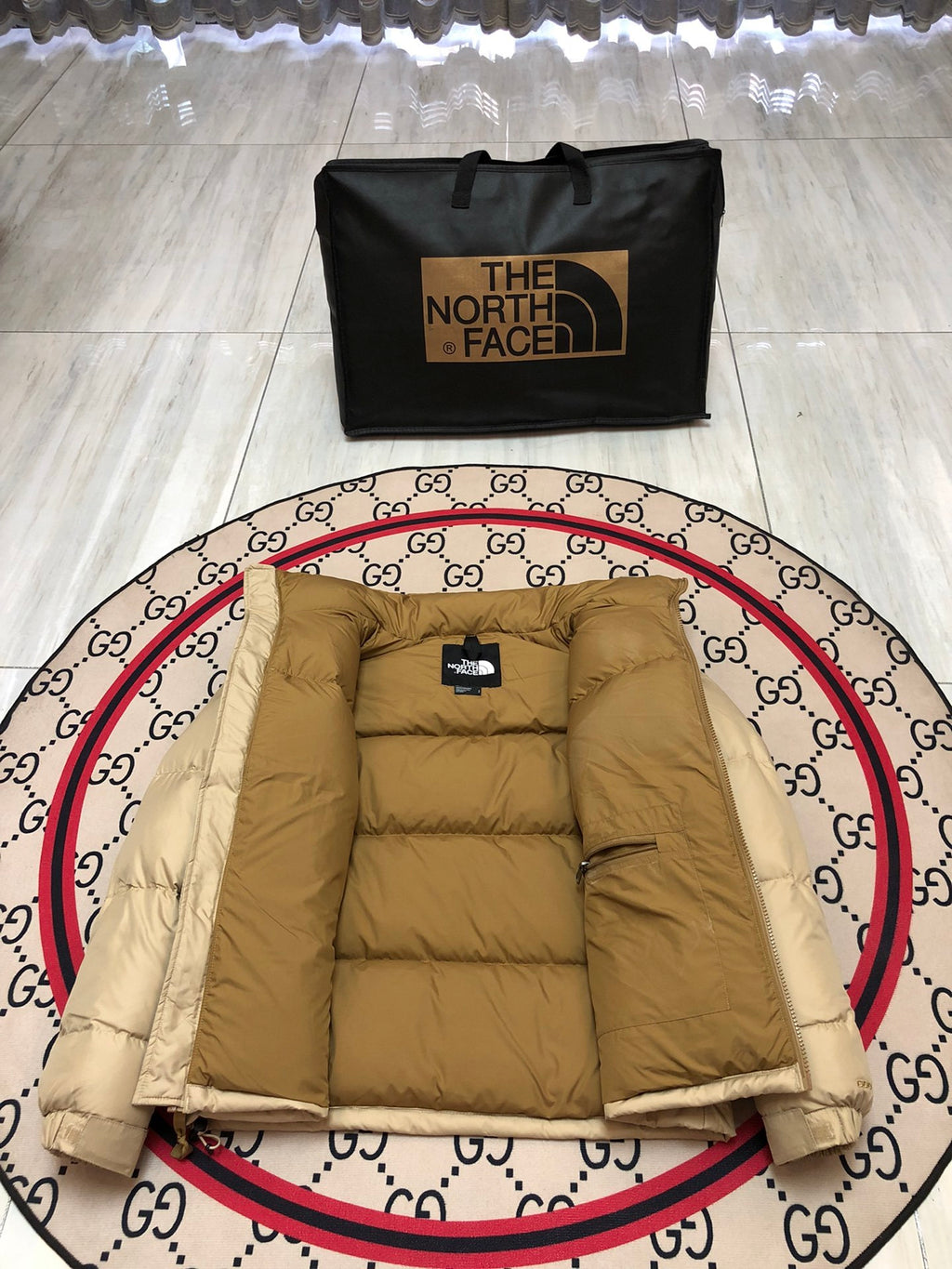 The North Face Men's Khaki Tan 700-Fill Nuptse Down Jacket – Contrast Desert Brown Collar Classic Wide-Baffle Puffer