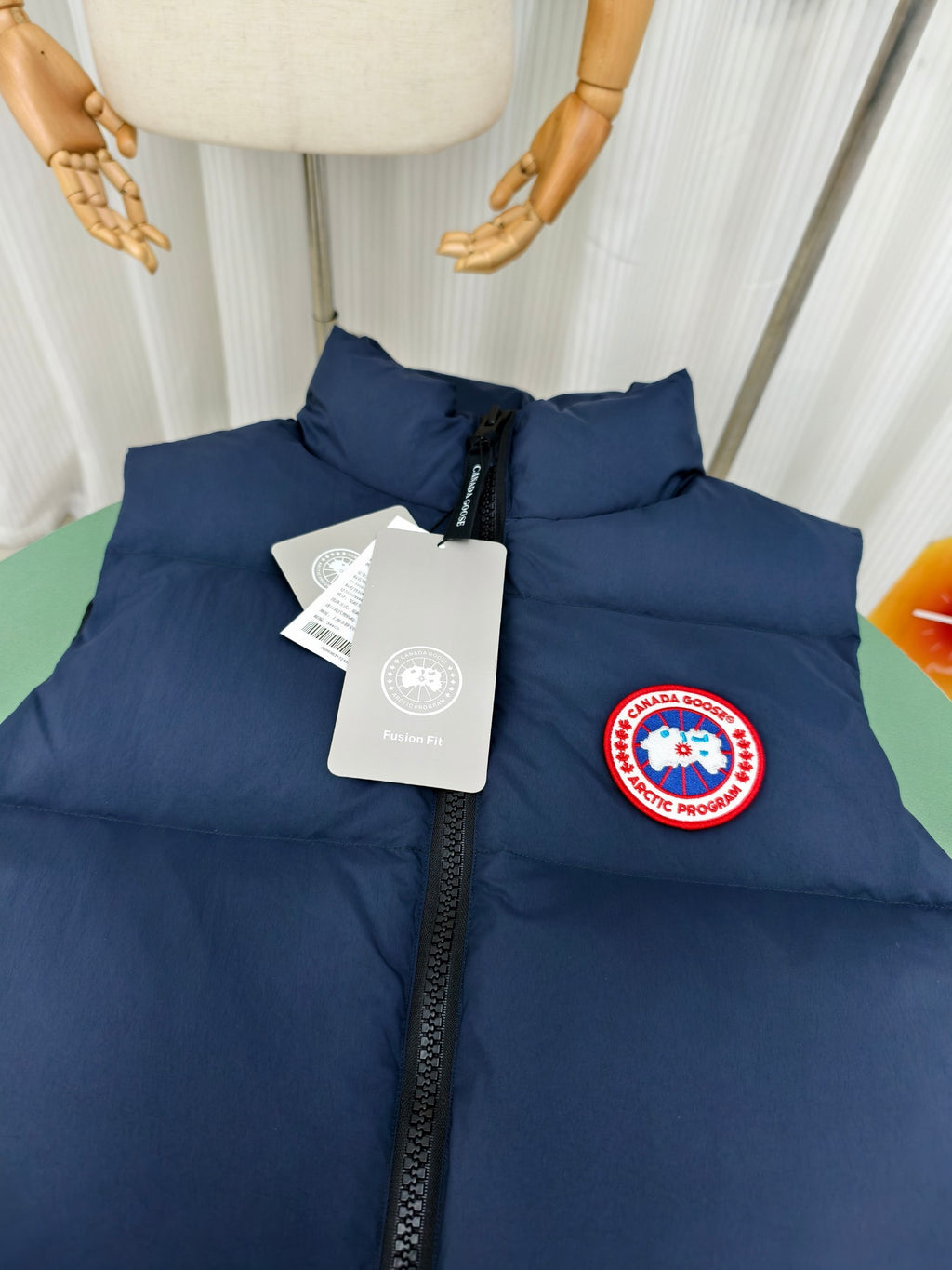 Canada Goose Men's Navy Blue Down Vest – Lightweight Insulated Sleeveless Jacket