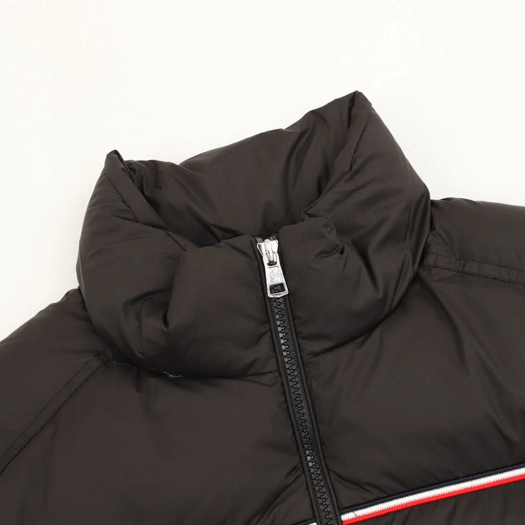 Moncler Black Stand-Collar Puffer Jacket – Contrast Chest Stripe & Zip Pockets