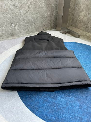 Canada Goose Men's Black Down Vest – Garson Sleeveless Puffer Jacket