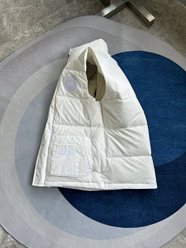 Canada Goose Men's White Down Vest – Garson Sleeveless Puffer Jacket