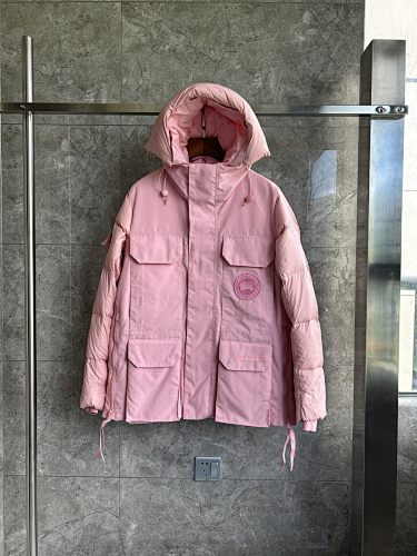 Canada Goose Women's Dusty Pink Hooded Puffer Jacket – Tonal Badge & Flap Pockets