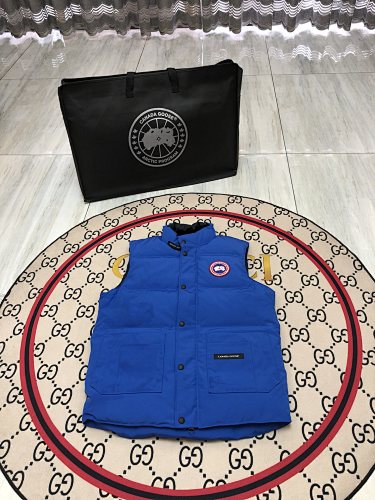 Canada Goose Men's Royal Blue Down Vest – Garson Sleeveless Puffer Jacket