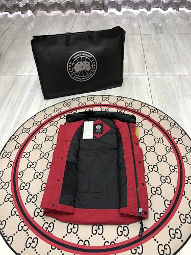 Canada Goose Men's Red Down Vest – Garson Sleeveless Puffer Jacket