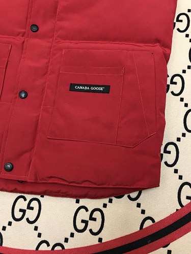 Canada Goose Men's Red Down Vest – Garson Sleeveless Puffer Jacket