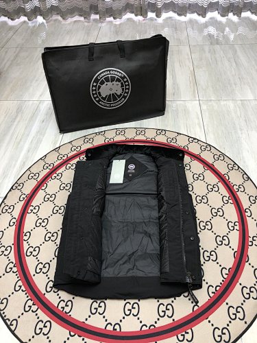Canada Goose Men's Black Down Vest – Garson Sleeveless Puffer Jacket