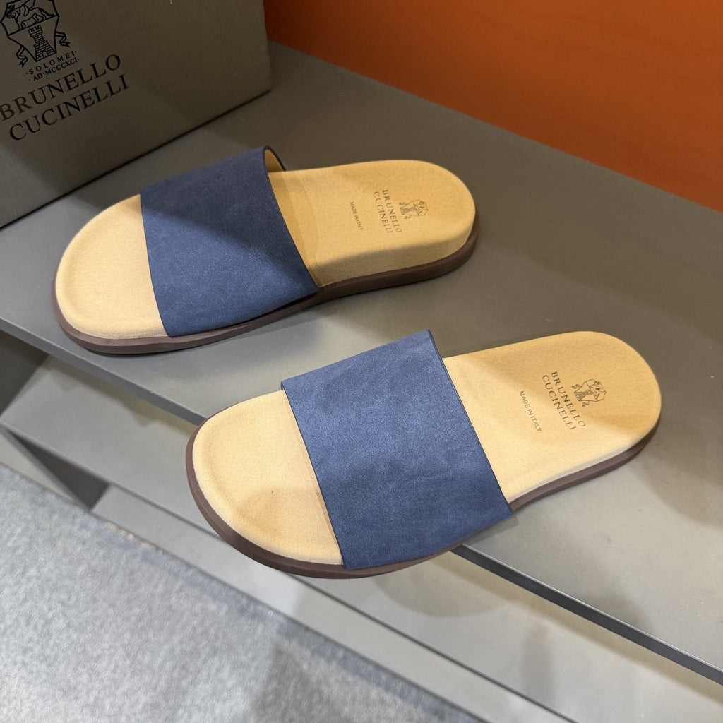 Brunello Cucinelli Men's Wide-Strap Slide Sandals - Light-Toned Footbed